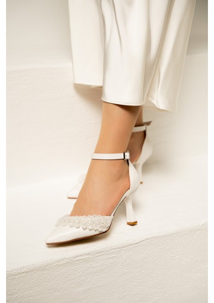 Clove Beyaz Ivory Deri Boncuk Işlemeli Kadın Topuklu Ayakkabı