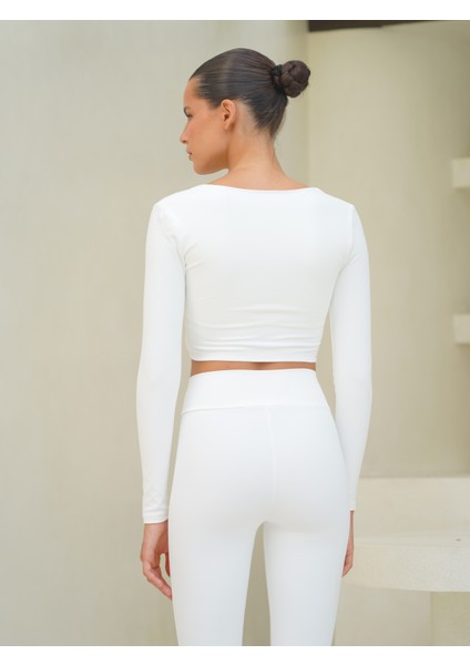 Gaia Uzun Kollu Çapraz Detay Beyaz Crop modelleri