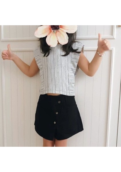 Laciel Siyah Beyaz Çizgili Bluz & Siyah Kot Şort Etek Takımı