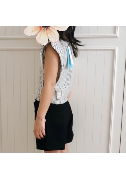 Laciel Siyah Beyaz Çizgili Bluz & Siyah Kot Şort Etek Takımı fiyatları