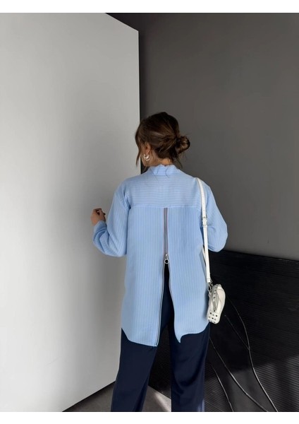 Asortik Kadın Cebi ve Sırtı Fermuarlı Çizgili Oversize Gömlek indirimleri