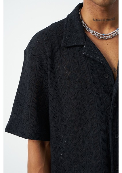 Örgü Desenli Oversize Küba Yaka Erkek Gömlek indirimleri