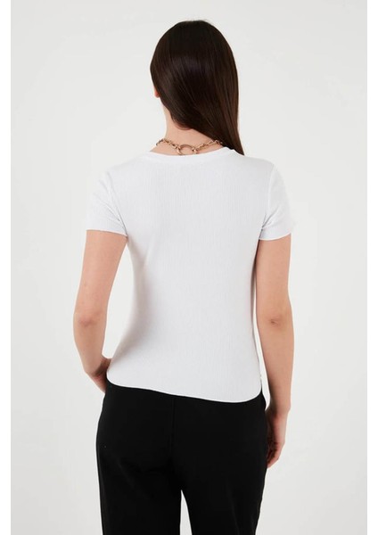Kısa Kollu Beyaz Kadın T-Shirt 25Y0444K1 modelleri