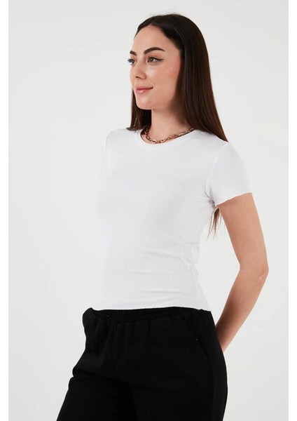 Kısa Kollu Beyaz Kadın T-Shirt 25Y0444K1 fırsatları