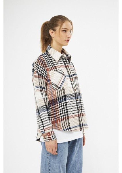 Kadın Oversize Ekoseli Desenli Oduncu Gömlek