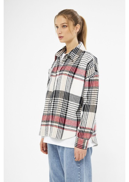 Kadın Oversize Ekoseli Desenli Oduncu Gömlek
