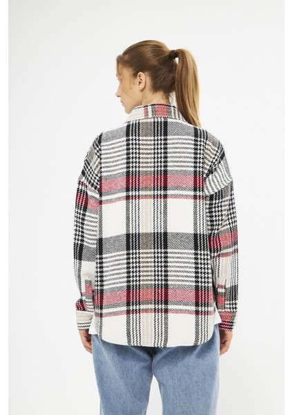 Kadın Oversize Ekoseli Desenli Oduncu Gömlek
