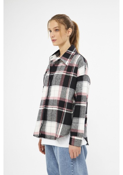 Kadın Oversize Ekoseli Desenli Oduncu Gömlek