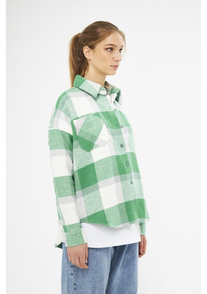 Kadın Oversize Ekoseli Desenli Oduncu Gömlek