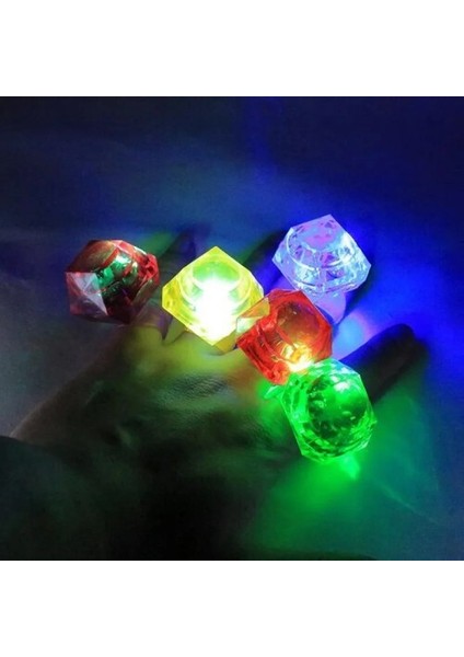 Kristal Tasarımlı LED Işıklı Yeşil Yüzük