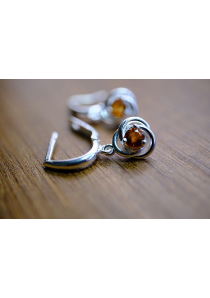 0.58 ct Natural Assonit Taşlı Sallantılı Gümüş Küpe
