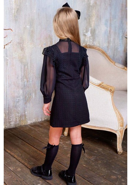 Kız Çocuk Omuzları ve Göğsü Güpür Işlemeli Taş Düğme Detaylı Şanel Siyah Elbise indirimleri