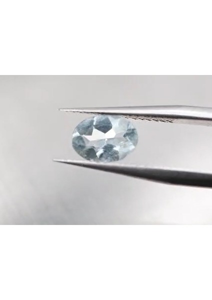 0.90 ct 7.9x5.8 mm Oval Natural Aquamarine
