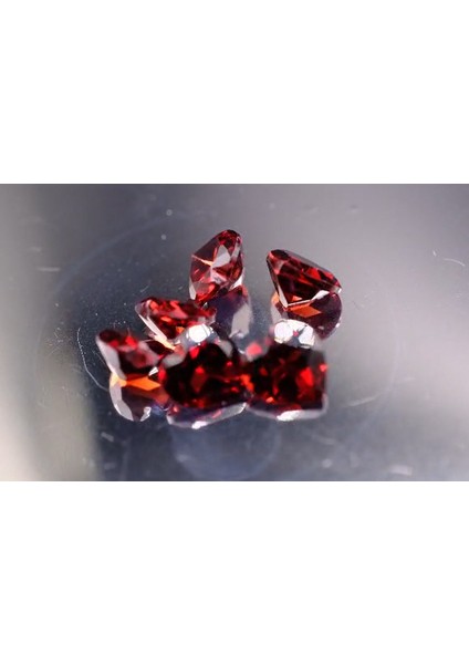 5.76 ct/6PCS 6 mm. Heart Natural Red Garnet ,mozambique