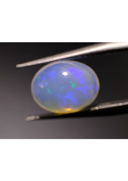 2.15 ct 11X8.4 mm Oval Natural Ethiopian Opal