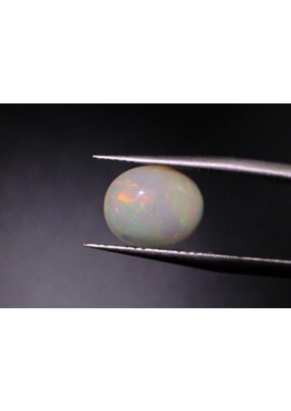 1.98 ct 11.1x8.9 mm Oval Natural Ethiopian Opal