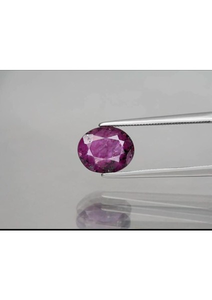 3.40 ct 9.7X8 mm Oval Purplish Red Ruby Unheated Africa