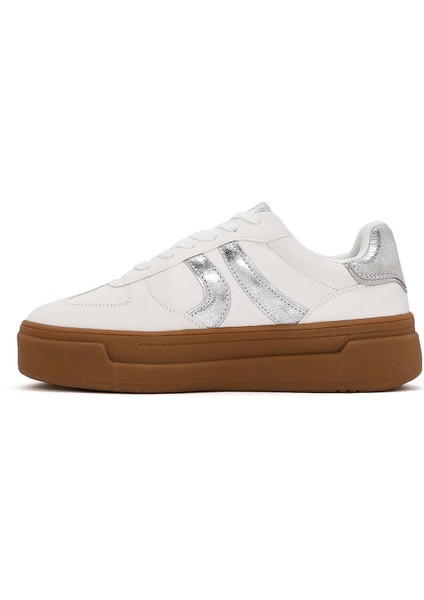 Kadın Beyaz Bağcıklı Kalın Tabanlı Sneaker 25SFD430714