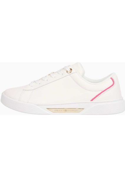 Chic Court Sneaker