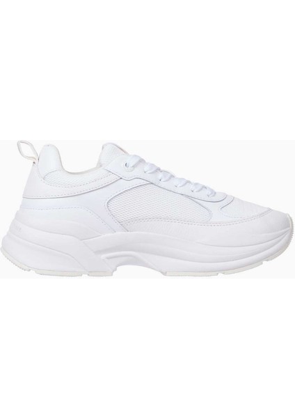 Chunky Runner Sneaker