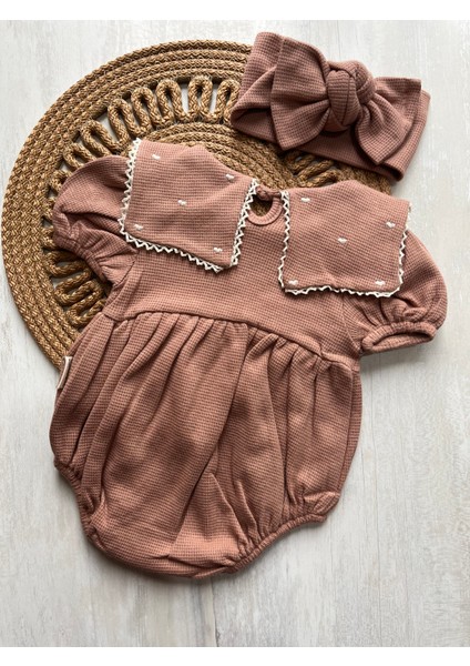 Fukukumbaby Kalp Nakışlı Kare Yaka Kız Bebek Romper indirimleri