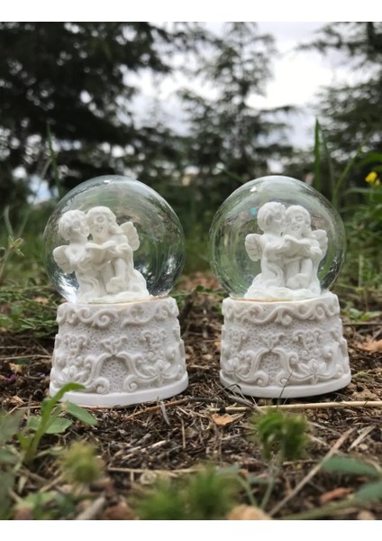 Hediyelik Kar Küre Yükseklik 6,5cm Genişlik 4,5cm El Yapım Beyaz Melek Mavi Kırmızı Işıklı 1 Adet modelleri