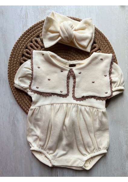 Fukukumbaby Kalp Nakışlı Kare Yaka Kız Bebek Romper