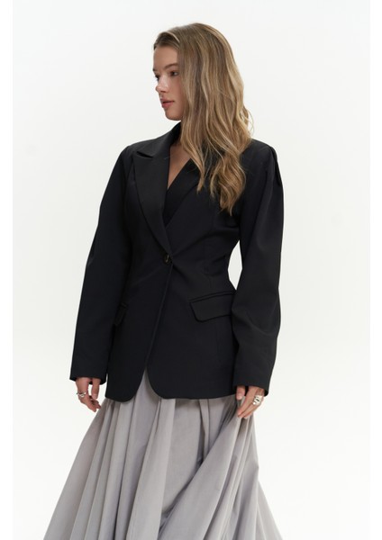 Mai Briella Belden Oturtmalı Siyah Blazer