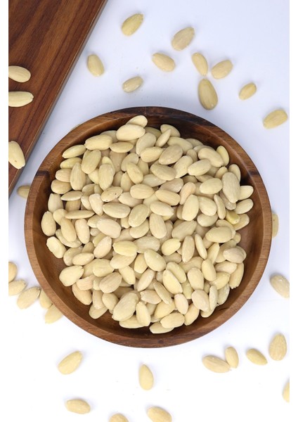 Yeni Mahsul Soyulmuş Badem İçi 900 Gram