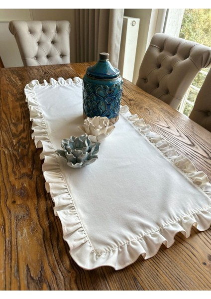 Keten Dokulu Dertsiz Leke Tutmaz Vintage Tam Fırfırlı Ekru Runner