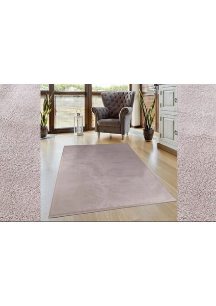 Aksu Kaymaz Taban Peluş Puf Halı