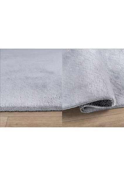Aksu Kaymaz Taban Peluş Puf Halı modelleri