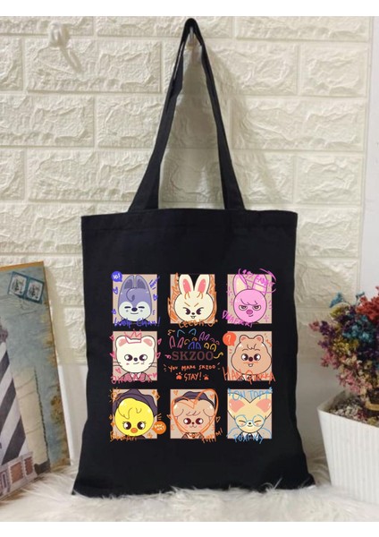 Şık ve hafif siyah kanvas tote çanta, günlük kullanım için ideal. fiyatları