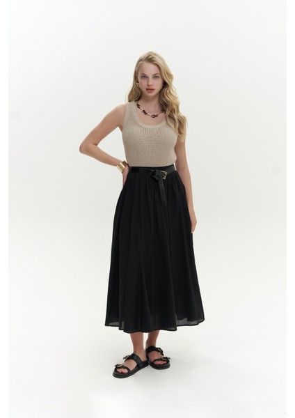 Amaya Bilek Hizasında Pileli Siyah Etek fiyatları