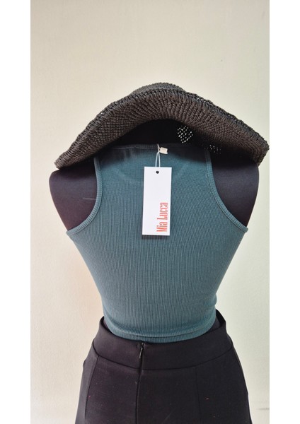 Basic Crop Atlet