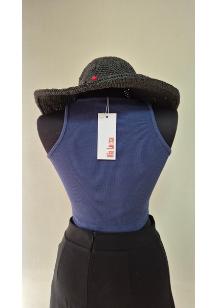 Basic Crop Atlet