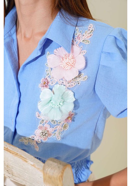 Kadın Yazlık Mavi Çiçek Nakışlı Keten Gömlek Bluz 2D-2316 fiyatları