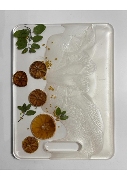 Epoksi Reçine Sunumluk - Kesme Tahtası Görünümlü - Narenciye Şeffaf Beyaz - Ebatları: 25 x 34 cm