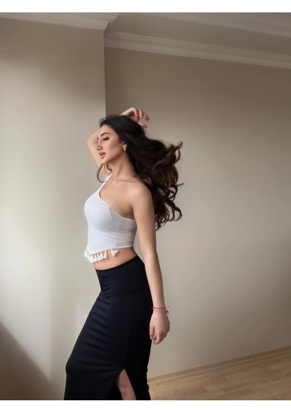 Beyaz Püskül Detay Bluz fırsatları