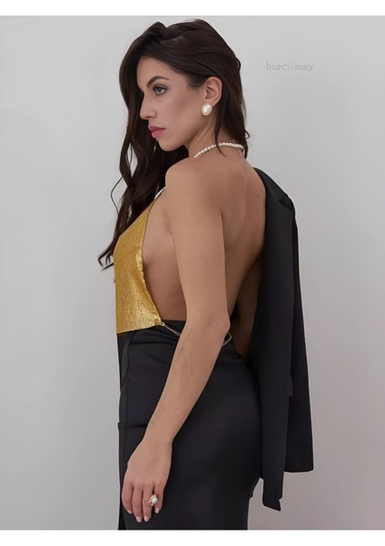 Kadın Gold Parlak Taşlı Payetli Mini Crop Kayık Yaka Zincirli Bluz Zırh Büstiyer modelleri