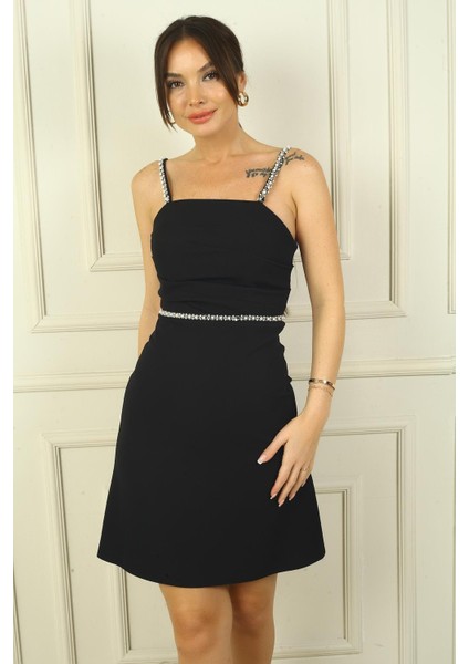 Kadın Ip Askılı Astarllı Drapeli Kısa Elbise