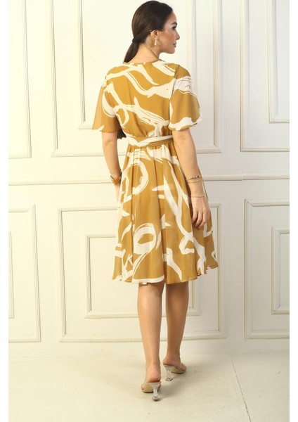 Kruvaze Yaka Volan Kollu Astarlı Beli Kuşaklı Soyut Desen Şifon Kısa Elbise fırsatları