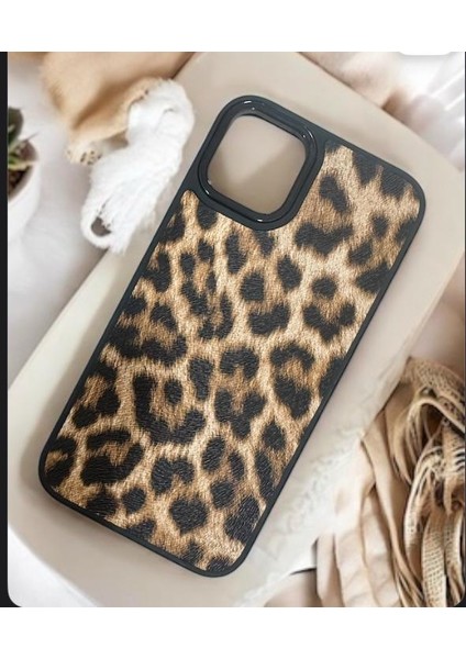 IPHONE13/14 Uyumlu Leopar Desenli Esnek Koruma Kenarlı Silikon Kılıf