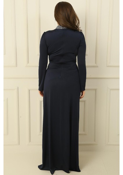 Yakası ve Yanı Taşlı Astarlı Büzgülü Kristal Uzun Büyük Beden Tesettür Elbise fırsatları