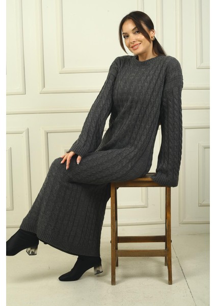 Kadın Saç Örgülü Rahat Kalıp Akrilik Uzun Elbise