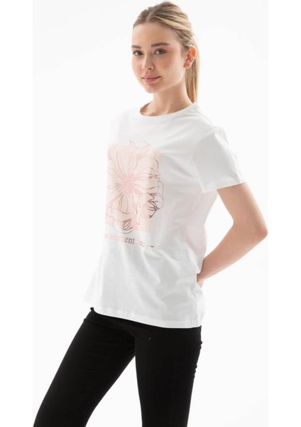 Baskılı Pamuklu Beyaz Kadın T-Shirt 25Y0152K1 modelleri