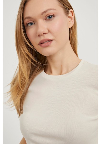 Bisiklet Yaka Kısa Kol Crop T-Shirt modelleri