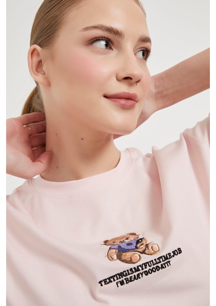 Armalıfe 6201 Ayıcık Nakışlı Bisiklet Yaka Rahat Kalıp Kadın T-Shırt fiyatları