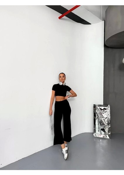 Osy Modal Yumuşak Dokulu Kumaş Kısa Kollu Crop Alt Ispanyol Paça Pantalon Ikili Takım - Siyah