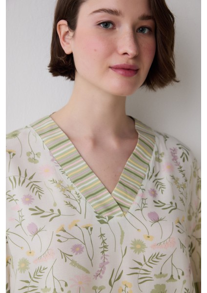 Iris Floral Tişört Çok Renkli Pijama Üstü
